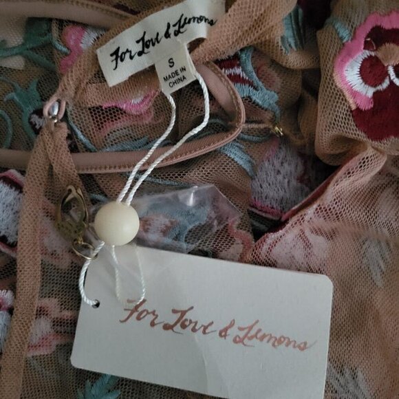 Dove Embroidery Mimi Dress. Price Is Firm or Best Offer. - Picture 6 of 6